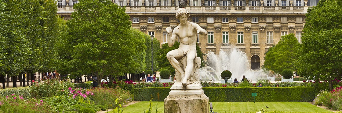 Palácio Real de Paris - Informação e localização do Palácio Real